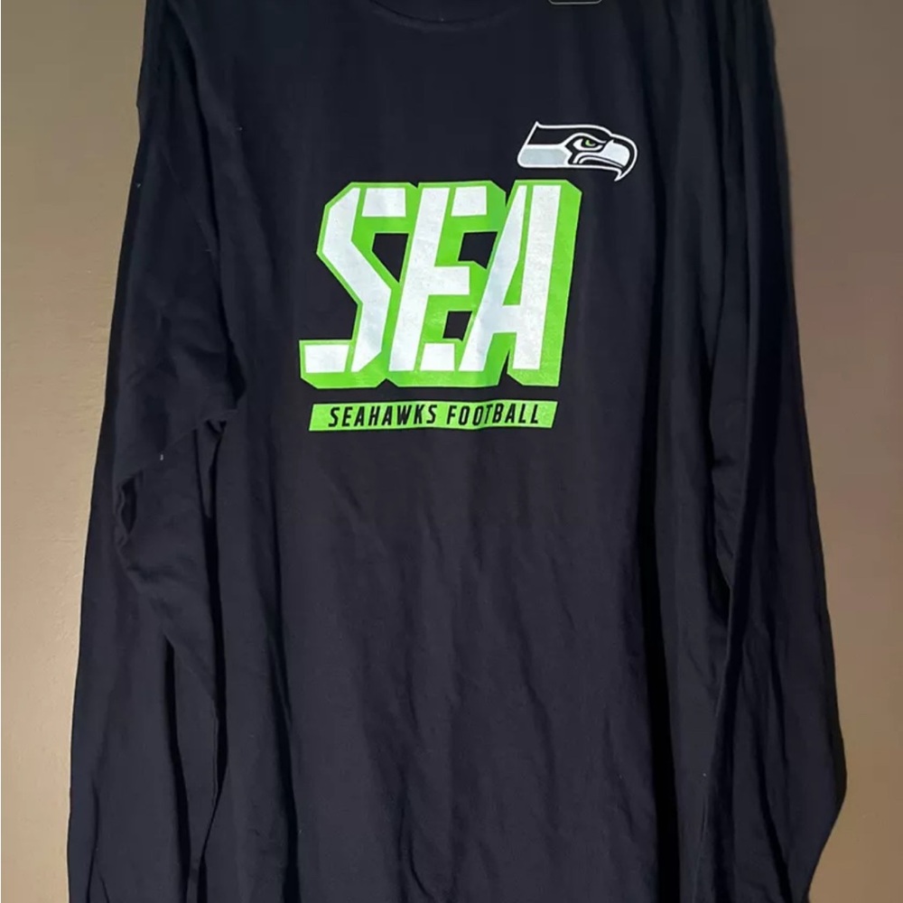 Majestic NFL Seattle Seahawks Long Sleeve Tee with Bold Graphic 2XL (Navy)